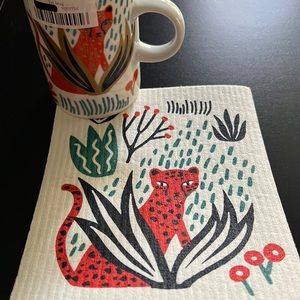 “Empire” cheetah artwork ceramic mug & matching Swedish dishcloth-new